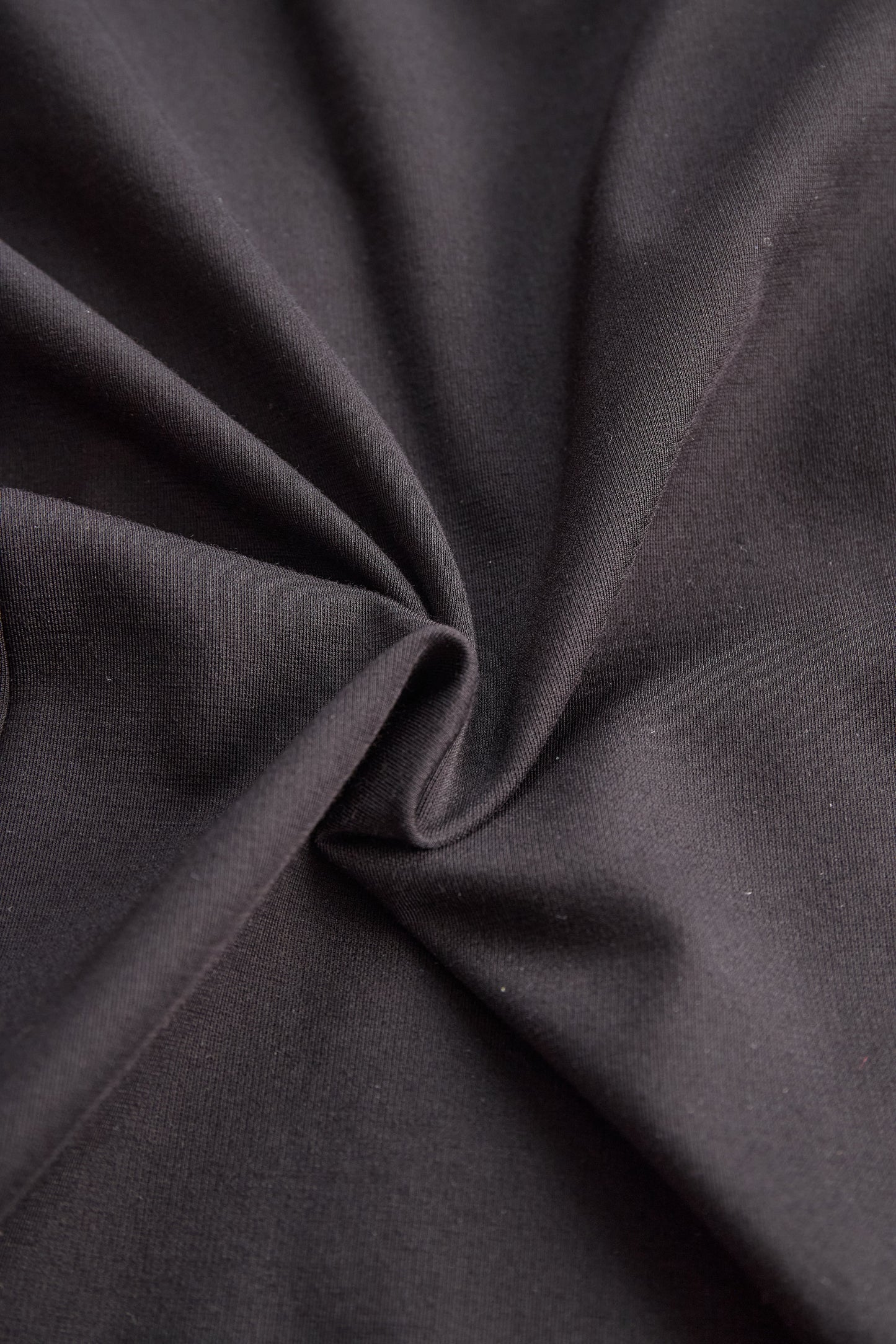 Stylish Plain One-Shoulder Gown with Metallic Pleated