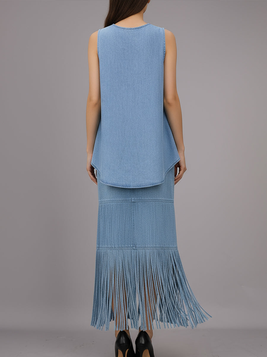 Stylish Denim Two-Piece Set With Asymmetrical Top And Fringed Skirt