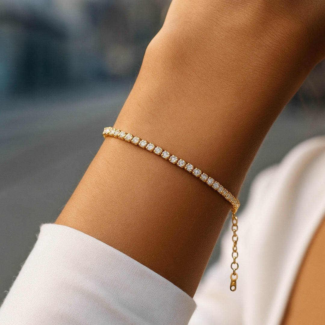 Adjustable Gold Simplicity Bracelet
