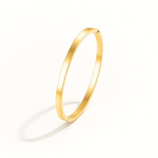 Adjustable Gold Simplicity Bracelet