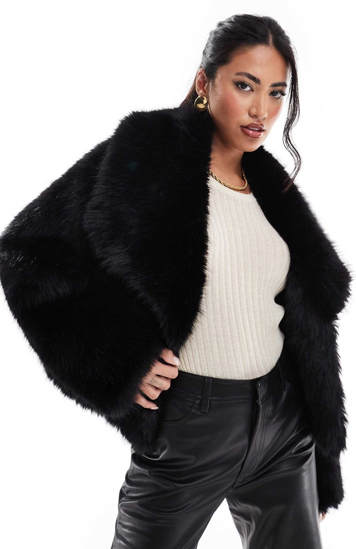 ABRIGO | Manteau court en peluche