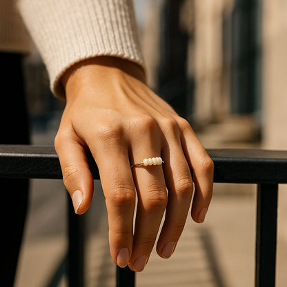 Small Pearl Trail Gold Ring -