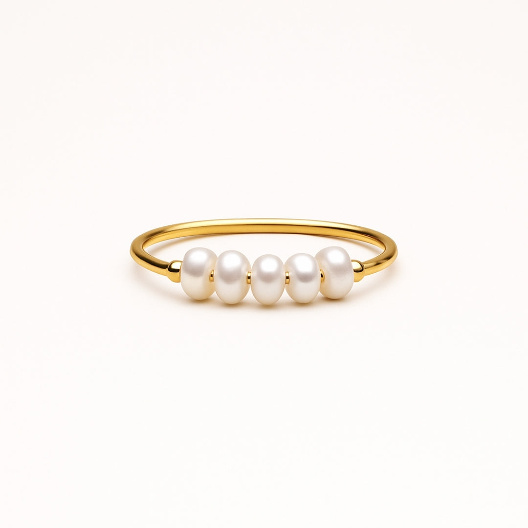 Small Pearl Trail Gold Ring -