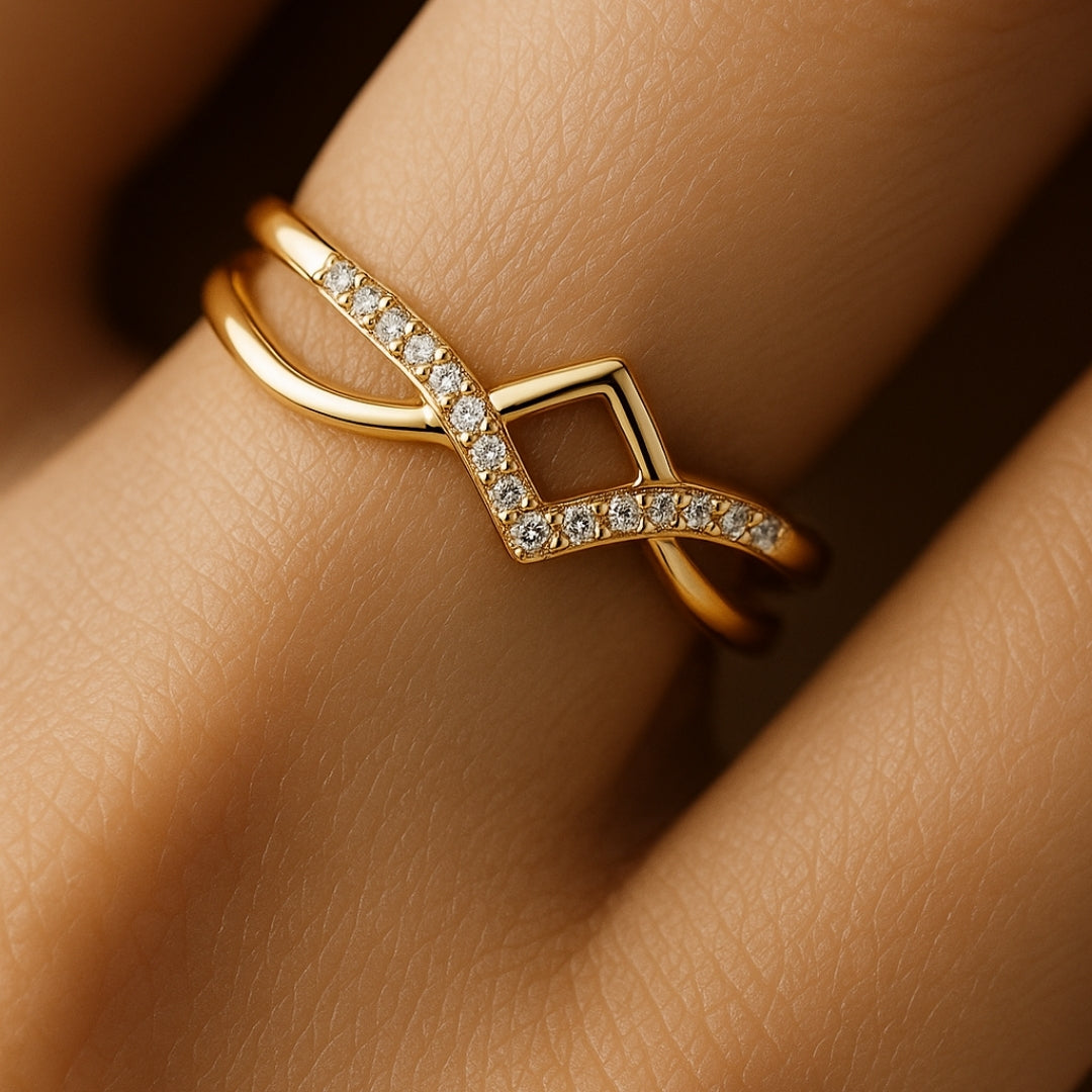 Square Accent Pavé Ring Gold