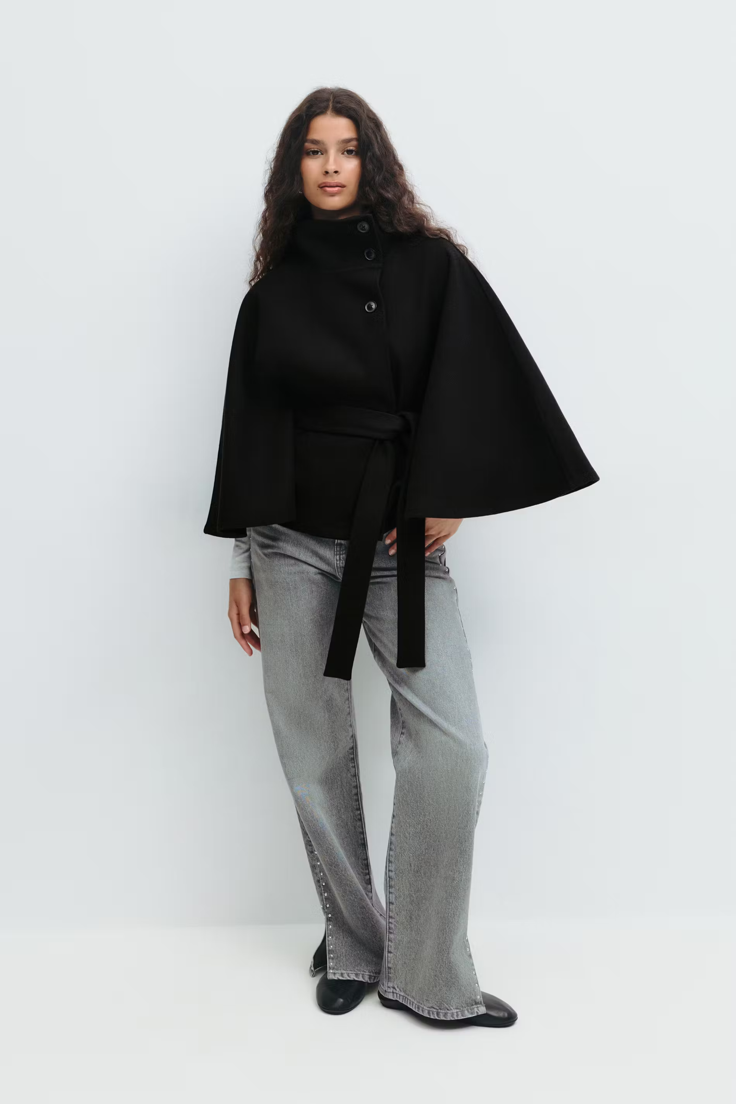 LOREZA CAPE | Manteau élégant pour femme avec ceinture & col montant
