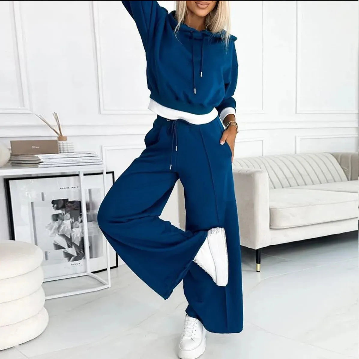 NORA | Ensemble Monochrome Chic