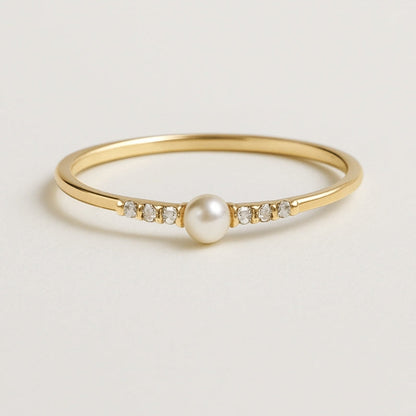 Singular Pearl Zirconia Gold Ring