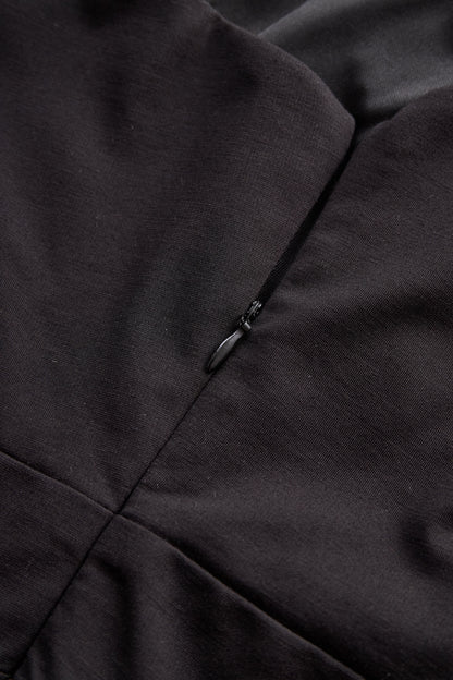 Stylish Plain One-Shoulder Gown with Metallic Pleated