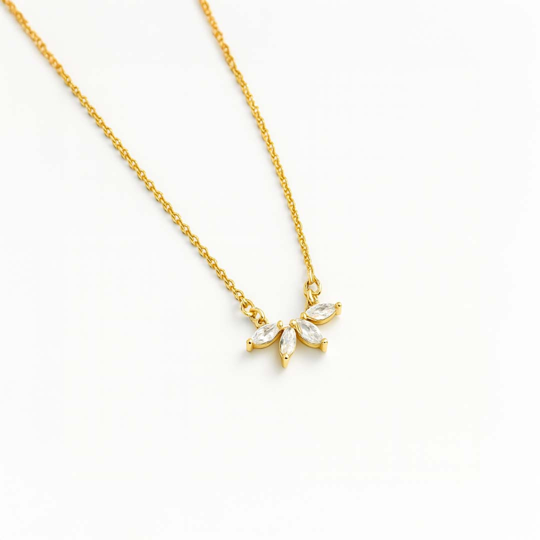 Laurel Trio Necklace